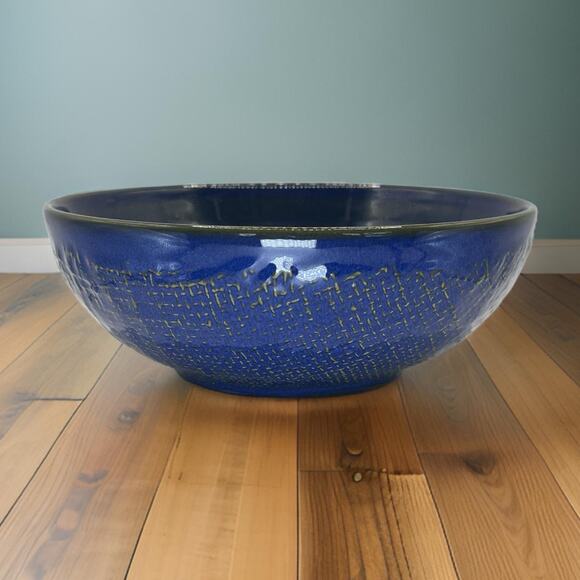 Vintage Hand Crafted Colbalt Blue Ceramic Bowl Textured Sided Signed CRAFT 6.5" - Picture 1 of 7